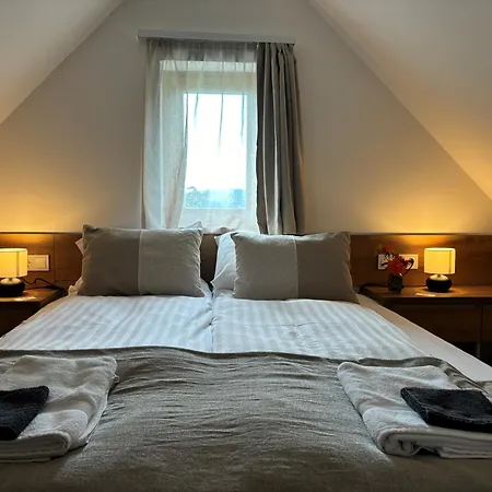 Itt Es - Szent Gyoergy-hegy Apartament