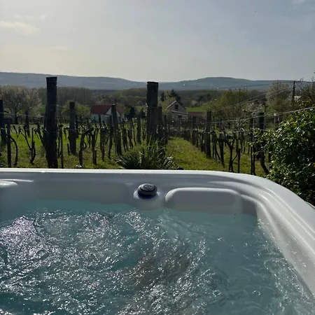 Itt Es - Szent Gyoergy-hegy *