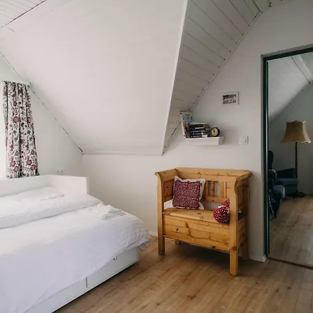 Itt Es - Szent Gyoergy-hegy Raposka