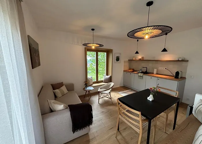 Itt Es - Szent Gyoergy-hegy * Raposka