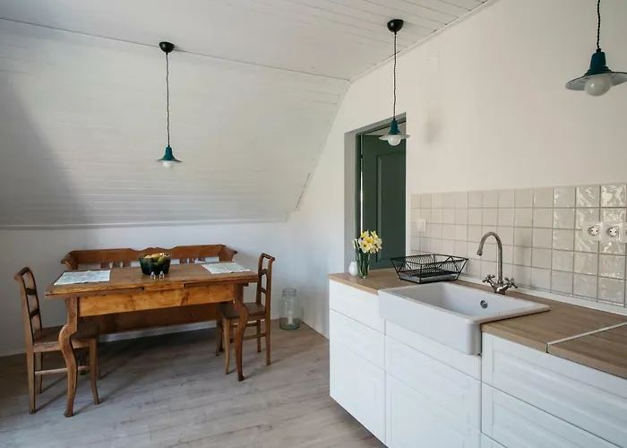Itt Es - Szent Gyoergy-hegy Apartmán Raposka