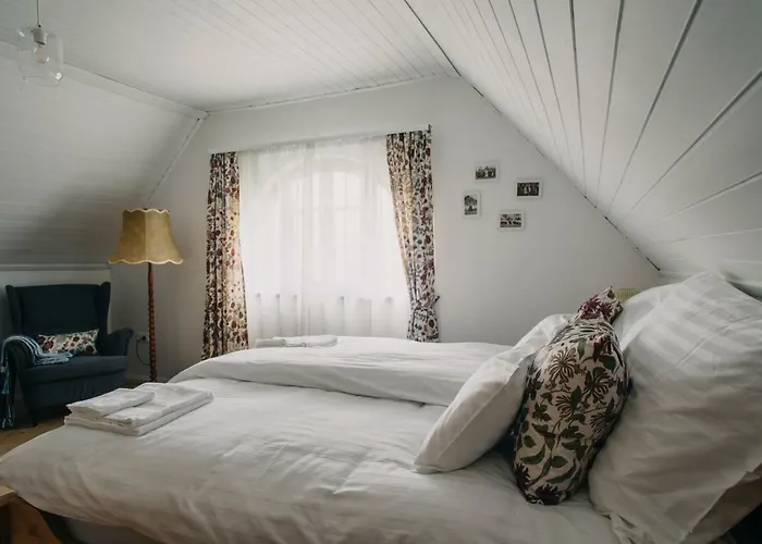 Itt Es - Szent Gyoergy-hegy * Raposka