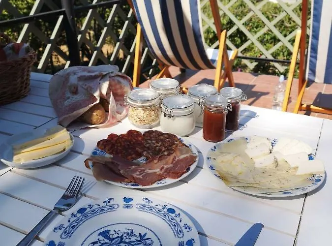 Itt Es - Szent Gyoergy-hegy *